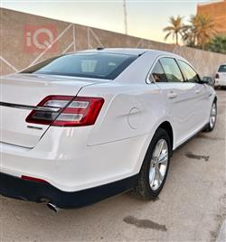 Ford Taurus